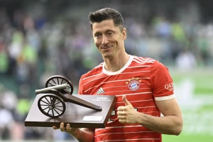 Lewandowski là cái tên mà mọi đội bóng lớn đều thèm muốn.