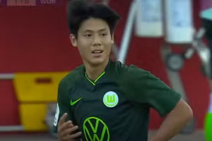 Trung vệ Phùng Gia Huy - Việt kiều Đức muốn cống hiến cho tuyển Việt Nam.