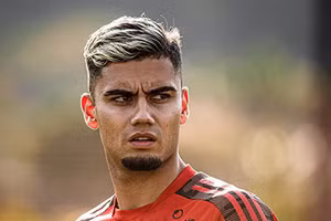 Andreas Pereiđược đồn đoán sắp rời MU.