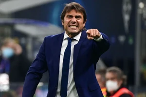 Huấn luyện viên Antonio Conte được đồn đoán sắp dẫn dắt PSG.