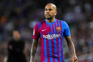 Dani Alves chính thức chia tay Barca.