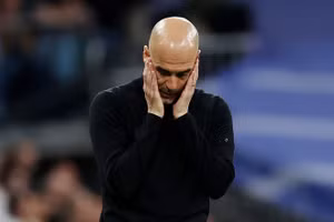 HLV Guardiola bất ngờ trách móc học trò sau trận thua Real. Ảnh: Reuters.