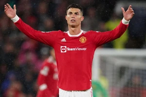 Ronaldo nhiều khả năng sẽ ở lại Man United.