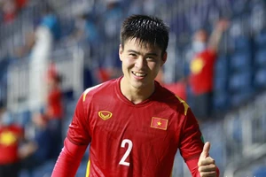 Duy Mạnh đang dần bình phục chấn thương hậu AFF Cup 2020. 