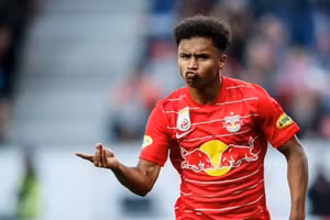 Karim Adeyemi chính thức trở thành người của Dortmund FC.