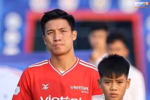 Bùi Tiến Dũng vắng mặt ở vòng 4 V.League vì chấn thương.