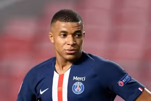 Kylian Mbappe gặp chấn thương sẽ là thảm họa với PSG.