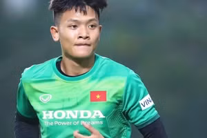 Thủ thành Liêm Điều nhiễm Covid-19 sau khi tổ chức lễ cưới tại quê nhà Nam Định.