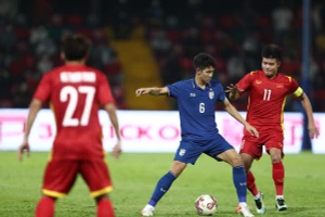  U23 Thái Lan trở lại mạnh mẽ với thắng hủy diệt 5-0 trước U23 Singapore.