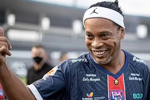 Ronaldinho tin tưởng Tây Ban Nha sẽ vô địch World Cup 2022.