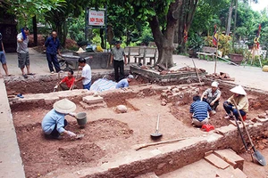 Quang cảnh khai quật.