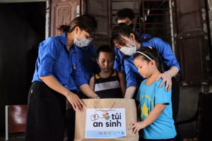 Nhiều hoạt động ý nghĩa được diễn ra hướng tới những gia đình là cựu TNXP và thanh thiếu nhi.