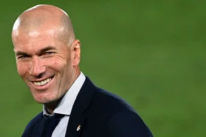 Zinedine Zidane được đồn đoán đang đàm phán hợp đồng với Liverpool.