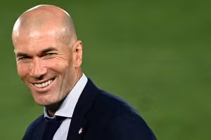 Zinedine Zidane được đồn đoán đang đàm phán hợp đồng với Liverpool.