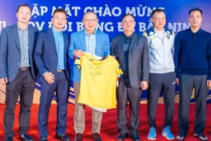 HLV Park Hang-seo làm cố vấn cho Bắc Ninh FC.