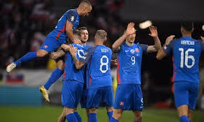 Trận Slovakia - Romania được dự báo cân tài cân sức.