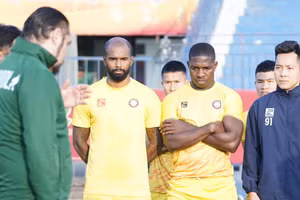 Đông Á Thanh Hóa mất Gustavo Santos trận gặp Hà Nội FC.