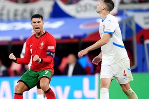 Ronaldo có trận đấu mờ nhạt ở Bồ Đào Nha.