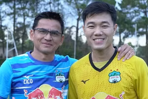 Lương Xuân Trường đánh giá cao tài năng của HLV Kiatisak.