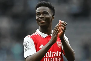 Arsenal chốt giá bán Bukayo Saka từ 150 triệu đến 200 triệu Bảng.