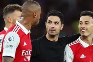 Arsenal nhắm Alexander Isak và Michael Olise ở kỳ chuyển nhượng mùa hè.