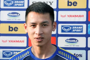 Đỗ Hùng Dũng thận trọng trước tuyển Nhật Bản.