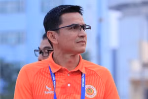 HLV Kiatisak hiện là ứng viên dẫn dắt đội tuyển Việt Nam.