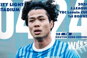 Công Phượng có lần đầu đá chính cho Yokohama FC ở J-League Cup Nhật Bản.