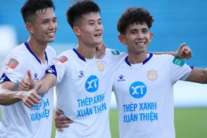 Trận Nam Định - Hà Nội FC ở vòng 14 V-League 2023/24 áp dụng công nghệ VAR.