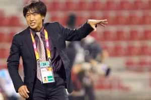 HLV Toshiya Miura chia tay bóng đá Thái Lan sau nửa năm gắn bó.