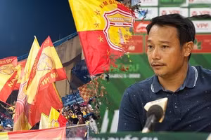 HLV Vũ Hồng Việt hài lòng với trận thắng Hà Nội FC.