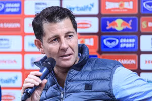 HLV Iraq tự tin hướng tới một chiến thắng trước tuyển Việt Nam.