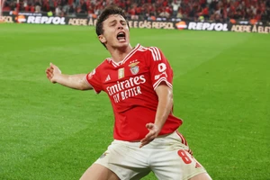 Joao Neves của Benfica lọt tầm ngắm của MU.