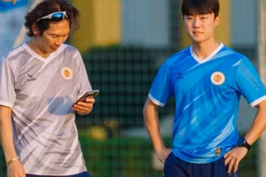 HLV Gong Oh Kyun dẫn dắt đội trẻ CLB Công an Hà Nội.