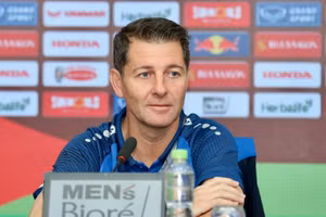 HLV đội tuyển Iraq thận trọng ở Asian Cup.