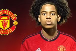 Baylee Dipepa của Port Vale lọt tầm ngắm của MU.