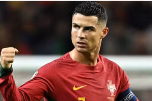 C.Ronaldo giữ băng đội trưởng của Bồ Đào Nha ở Euro 2024.