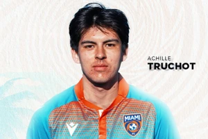 Achille Truchot được kỳ vọng sẽ thay thế Đoàn Văn Hậu trong tương lai.