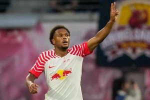 Lois Openda của RB Leipzig lọt tầm ngắm của Liverpool và Chelsea.