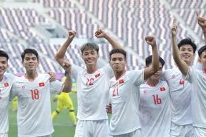 U23 Việt Nam vào tứ kết tứ kết U23 châu Á với ngôi nhì bảng D.