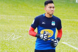 Lê Văn Trường gia nhập CLB LPBank - TP. Hồ Chí Minh ở giải hạng Nhì.