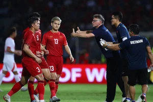 Tuyển Việt Nam nhận nhiều lời chê sau thất bại ở Asian Cup.