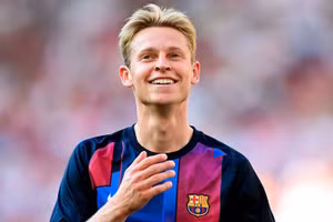 Frenkie De Jong của Barca lọt tầm ngắm của MU.