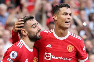 Bruno Fernandes từ chối cơ hội làm đồng đội của C.Ronaldo.
