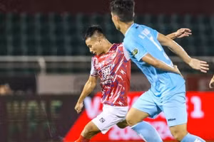  Nam Định cầm hòa TP HCM vòng 23 V-League.