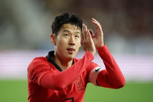 Son Heung Min tiếc nuối khi đội tuyển Việt Nam sớm dừng bước ở Asian Cup.