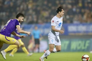 Nam Định thắng sát nút Hà Nội FC ở vòng 11 V-League.