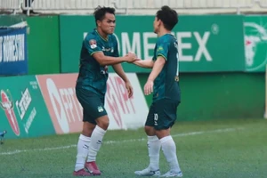 Hoàng Anh Gia Lai đánh bại TPHCM ở vòng 13 V-League.