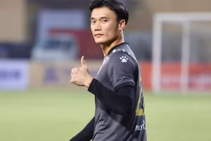 Bùi Tiến Dũng đầu quân cho Hoàng Anh Gia Lai FC.