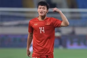 Hoàng Đức được nhiều đội bóng của châu Á quan tâm.